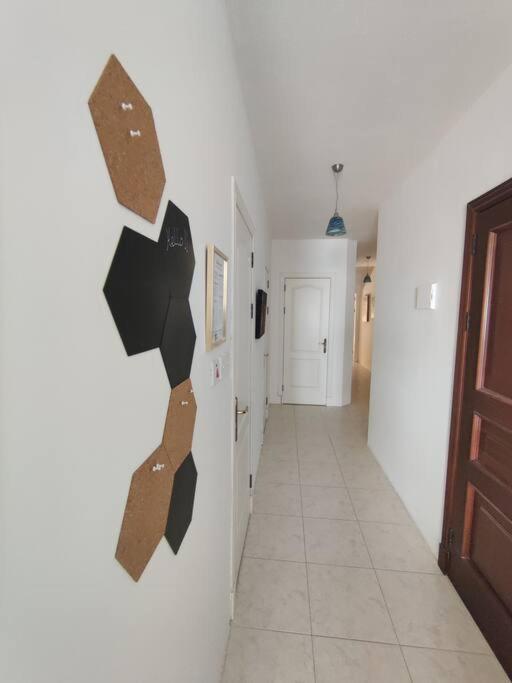 Seaside Serenity - A Lovely With Views Apartment *