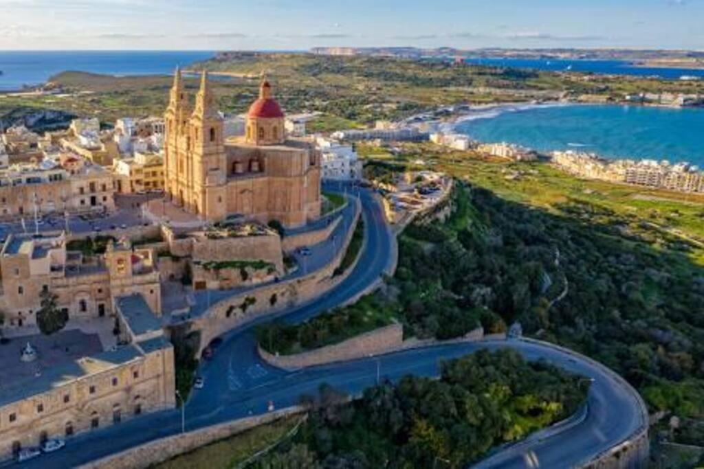 Seaside Serenity - A Lovely With Views * Mellieha